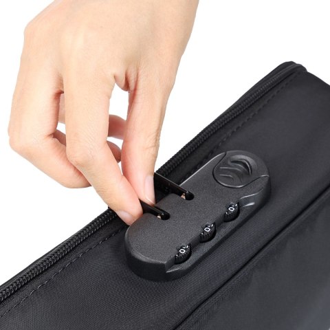 Kuferek Discreet Box na gadżety erotyczne zamykany na kod.
