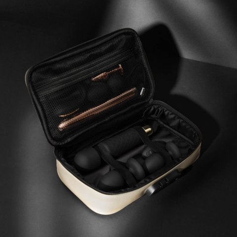 Kuferek na akcesoria erotyczne. Zamykany na szyfr Discreet Box Luxury Gold